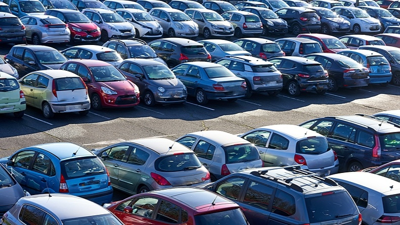 治理零公里二手车乱象